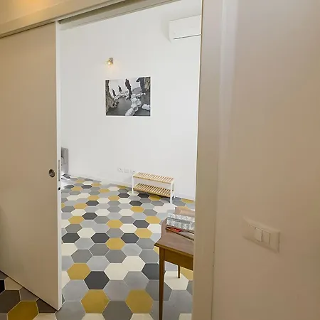 Eclectic In Trendy San Lorenzo Apartment Rome