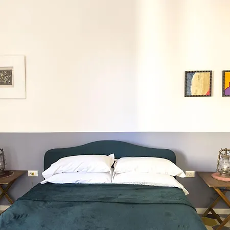 Eclectic In Trendy San Lorenzo Apartment Rome